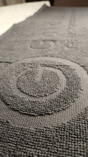 Goldeneye Grå handduk, woven-in logo, 70x20 cm